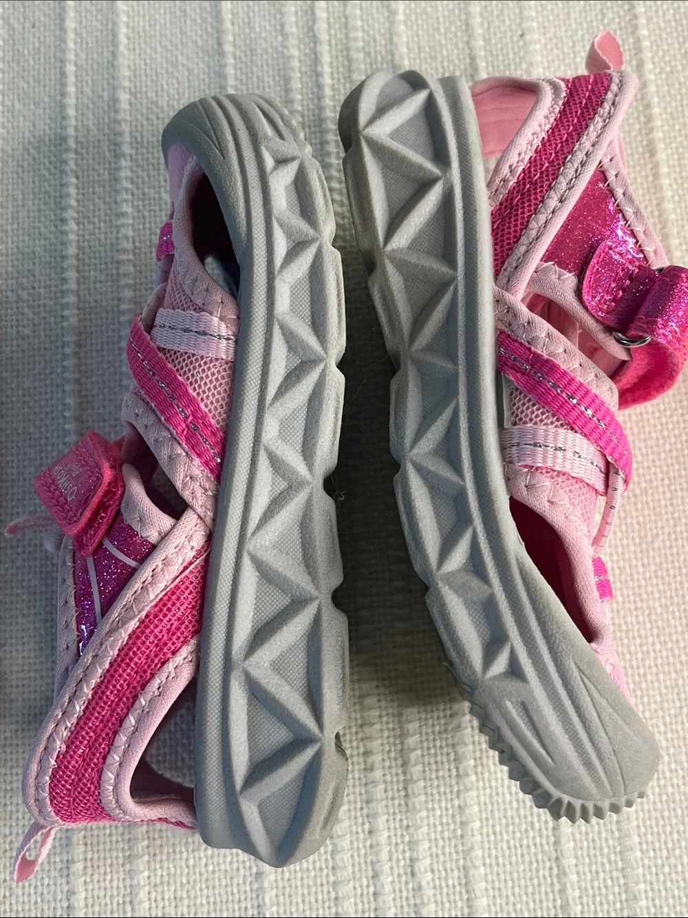 OshKosh B'gosh Washable Pink Hook-and-Loop closure,  Kids Sandals